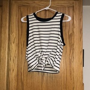 Heart and Hips cropped shirt